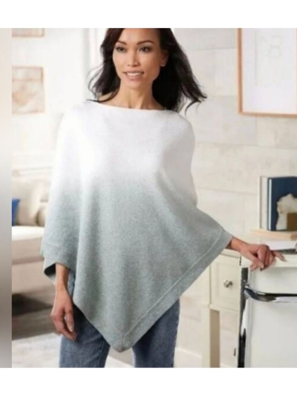 Barefoot Dreams woens one size hombre CozyChic Ultra Lite white blue Poncho NWT